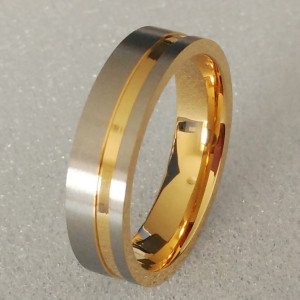 Кольцо из титана Lonti TIR-001M с золотистым покрытием