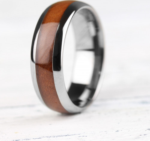 Купить Мужское кольцо Tisten из титан-вольфрама (тистена) R-TS-023 со вставкой под дерево