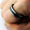 Купить Черное кольцо из карбида вольфрама CARRAJI R-TU-0104 с фианитом