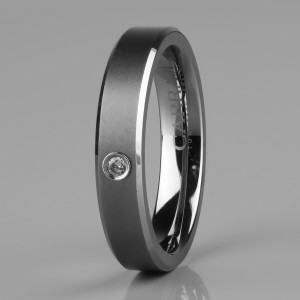 Мужское кольцо из карбида вольфрама CARRAJI R-TU-0106 с фианитом
